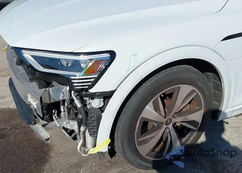 2024 Audi Q8 E-Tron S Line Premium Plus Quattro из США, поврежденный, VIN WA1CAAGE3RB017078